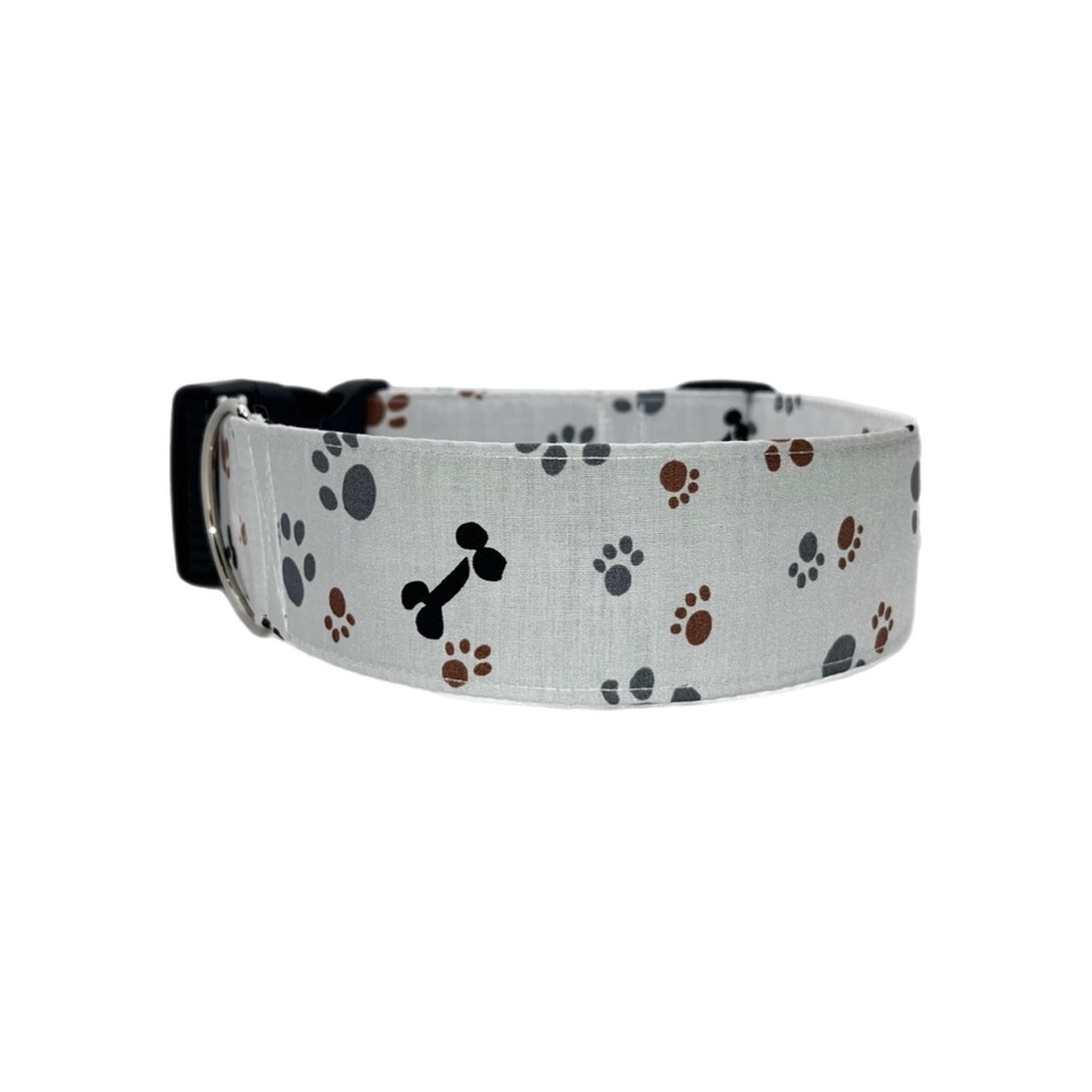 2” White Bones & Paw Prints Dog Collar